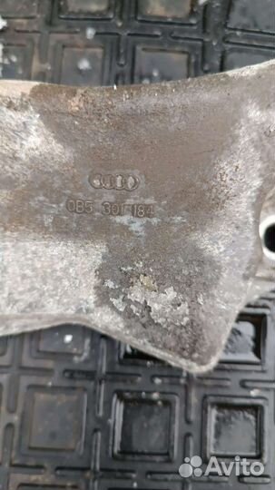 Кронштейн АКПП левый Audi A7 3.0tfsi