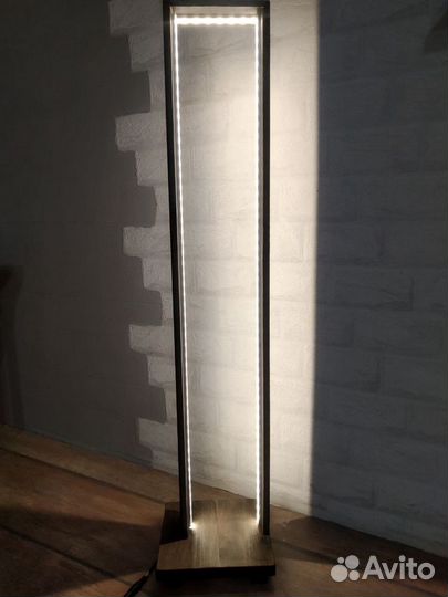 Торшер напольный,светильник напольный