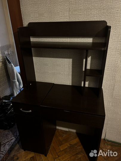 Компьютерный стол(письменный стол)