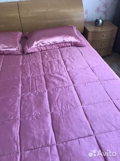 Покрывало на кровать 2-1.60 Две шторы 2.70-2.50Две