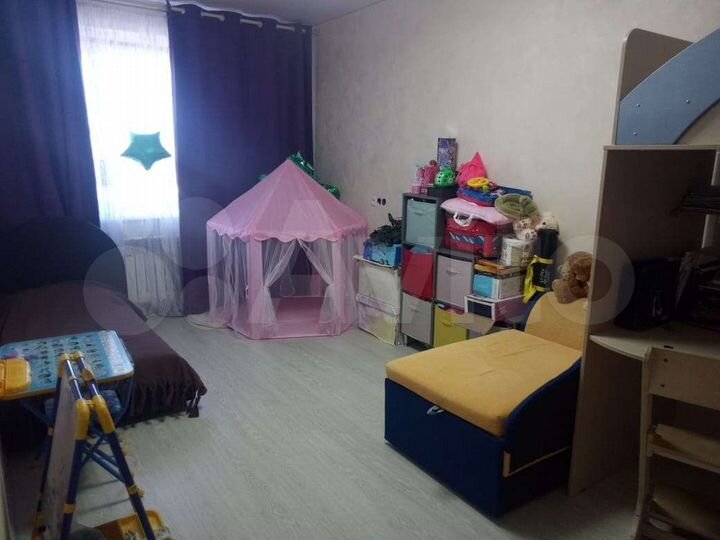 3-к. квартира, 721 м², 8/9 эт.