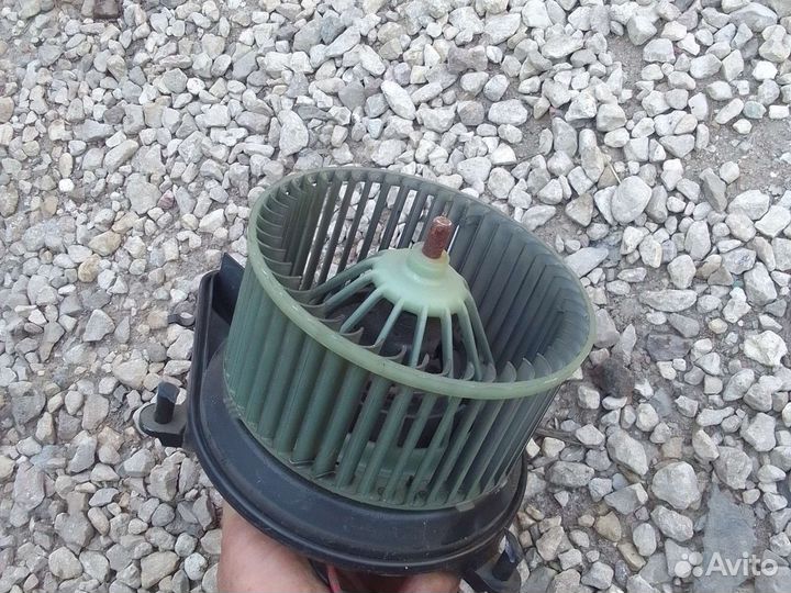 Моторчик печки Renault laguna 1