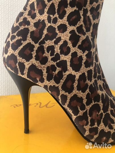 Сапожки женские. Италия