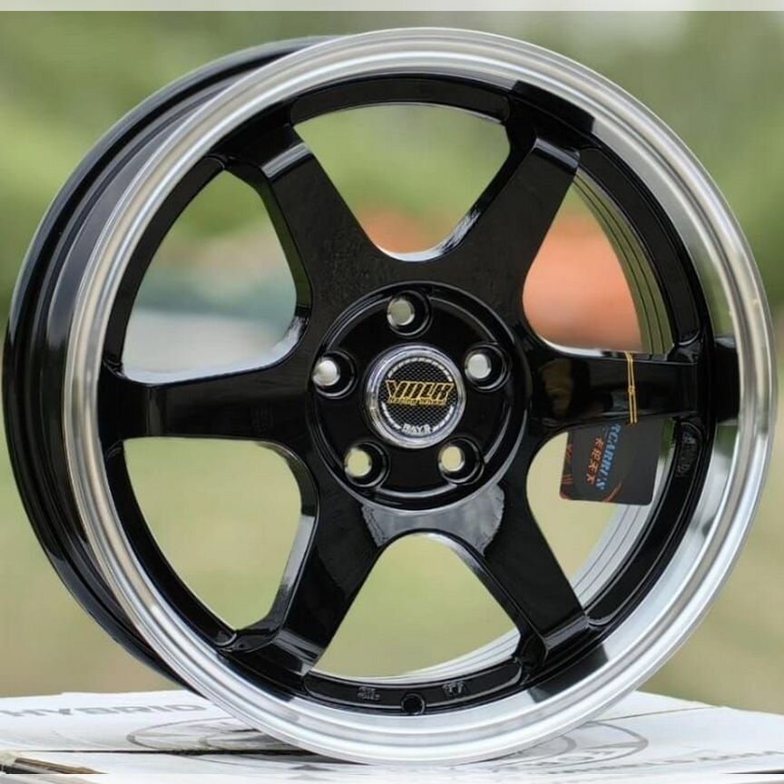 Литые диски RAYS Volk Racing TE37 7×R16 5×100