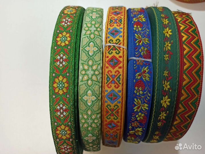 Ленты тесьма жаккардовые