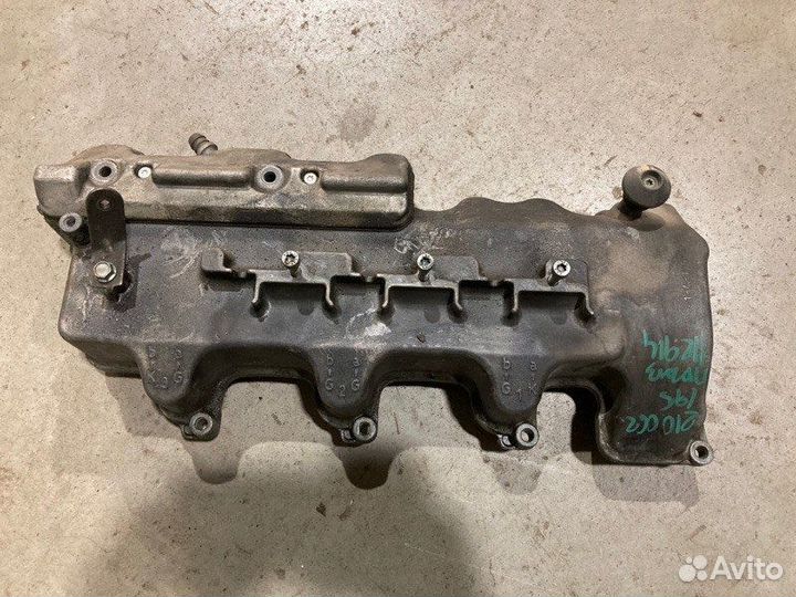 Клапанная крышка гбц правая Mercedes-Benz E-Class