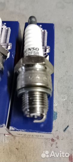 Свечи зажигания Denso W22FSR