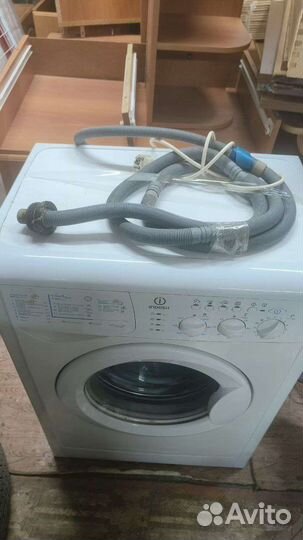 Стиральная машина indesit wisl103