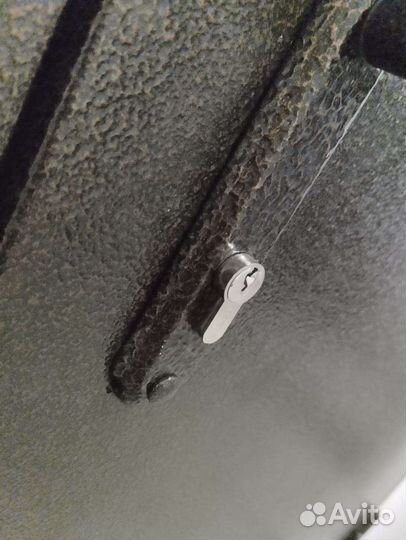 Вскрытие замков, вскрытие авто, замена замков