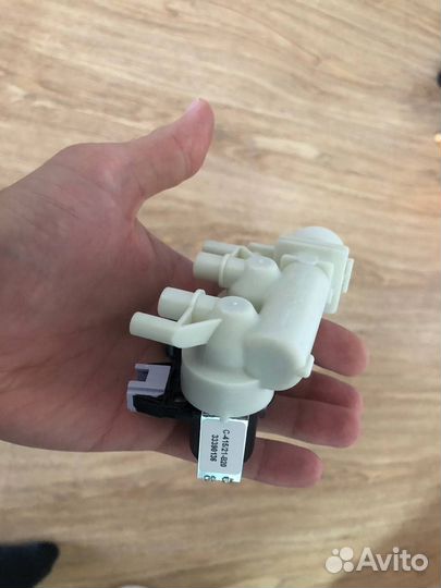 Клапан заливной стиральной машины Indesit