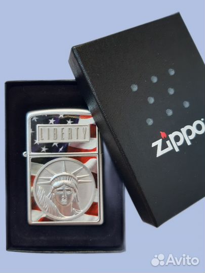 Зажигалка бензиновая Zippo