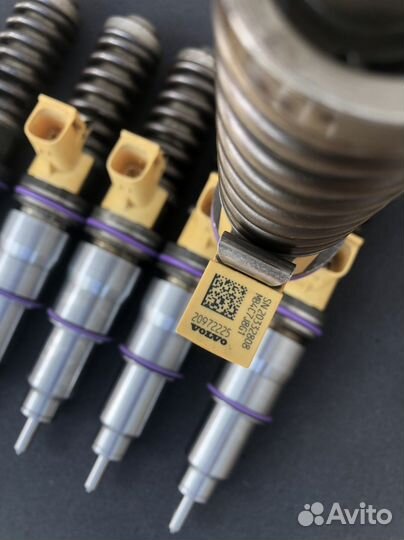 Насос форсунки Volvo D13 20972225