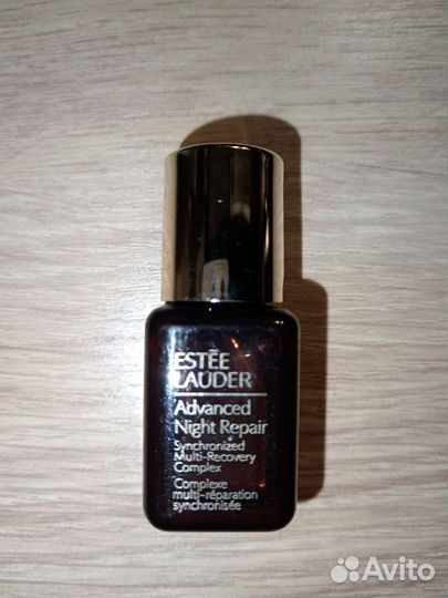 Набор Еstee Lauder в косметичке