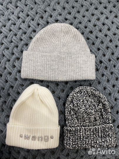 Шапка женская вязаная
