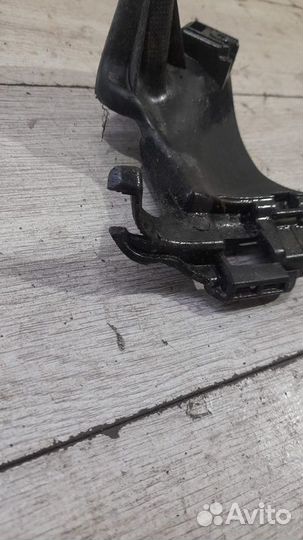 Кронштейн насадки глушителя левый Mercedes C292