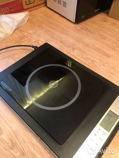 Индукционная плита с грилем Oursson