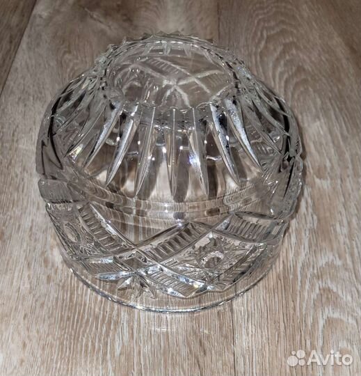 Хрустальная ваза
