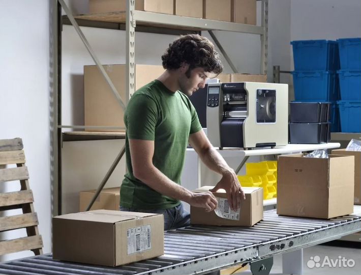 Упаковщик Вахта г. Москва