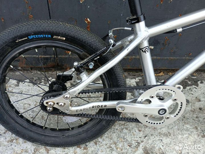 Детский велосипед для самых маленьких