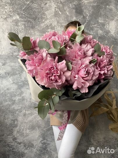 Букет пионовидные розы, кружевные розы