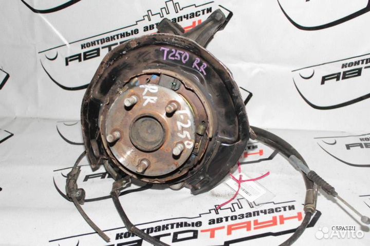 Ступица toyota avensis ADT250 ADT251 AZT250 AZT250