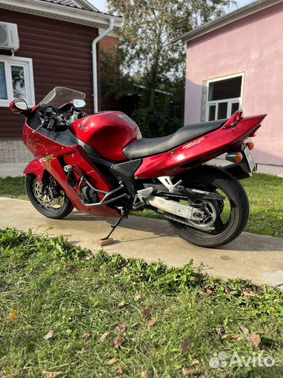Honda cbr 1100