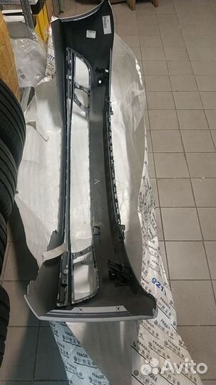 Бампер передний VW Jetta 5C6807217hgru