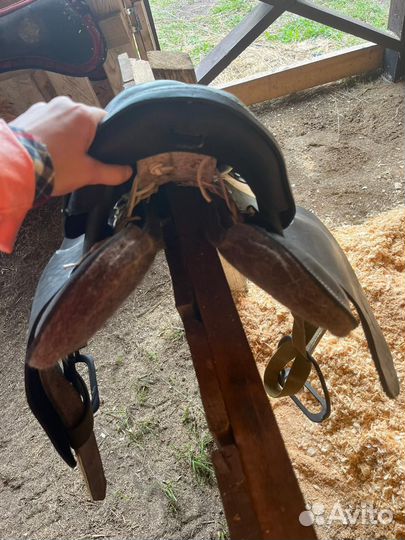 Седло кавалерийское новое