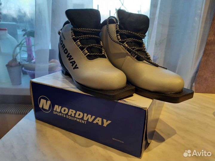 Лыжные ботинки женские nordway