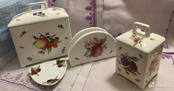 Imari комплект ёмкости + салфетница +.не б/у