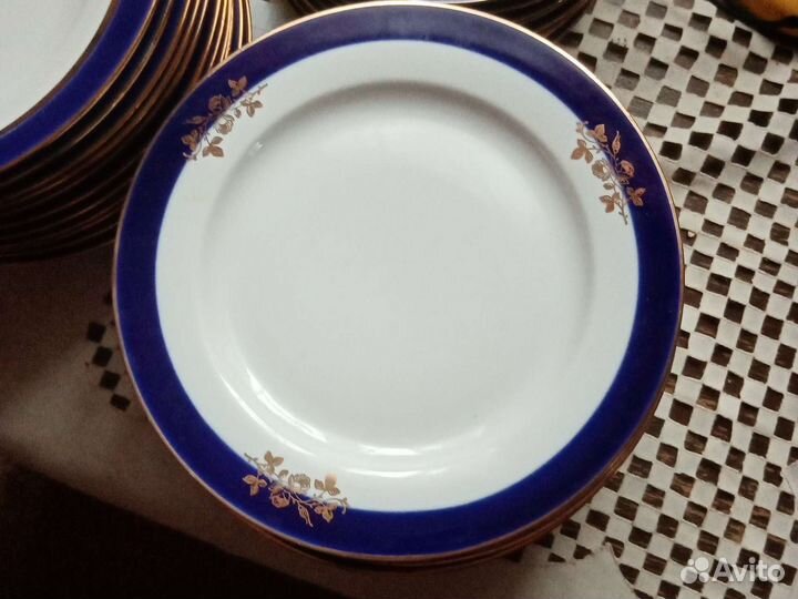 Набор тарелок cobalt с позолотой 28 шт