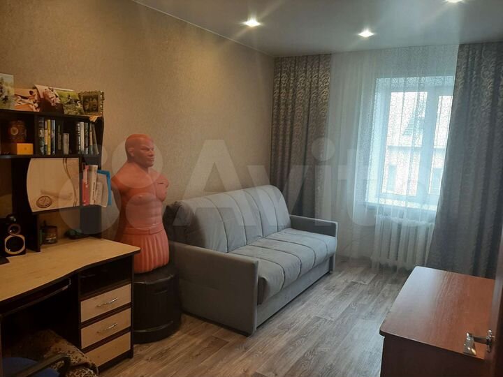 3-к. квартира, 77 м², 3/3 эт.