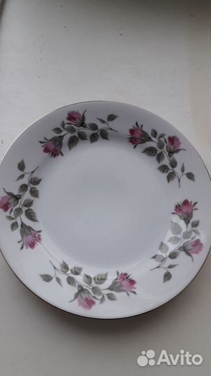 Сервиз столовый Kahla гдр. Бутоны роз. Редкий