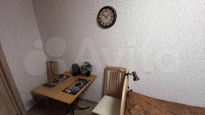 Комната 10 м² в 6-к., 1/5 эт.