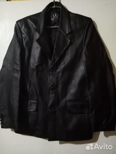 Продается кожаный мужской пиджак