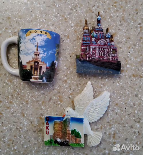 Магниты на холодильник из разных стран