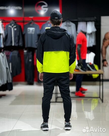 Ветровка Under Armour Legacy Windbreaker