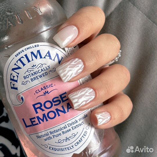 Маникюр педикюр