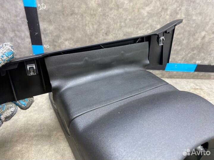 Кожух рулевой колонки Volvo S80 2 2.5 B5254T6 2007