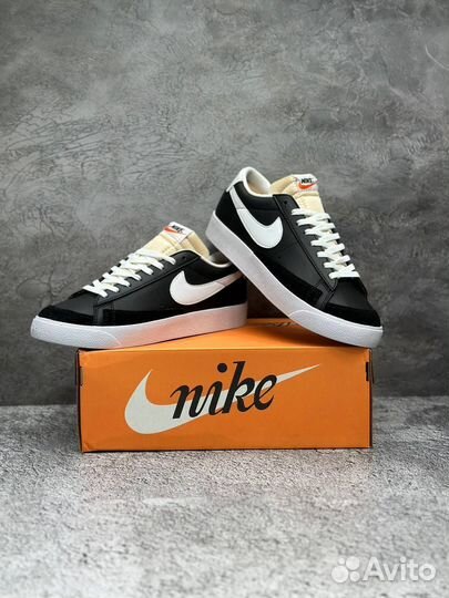 Кроссовки Nike blazer