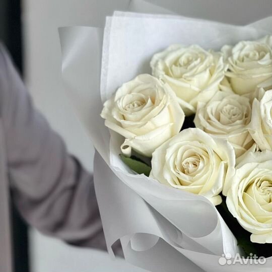 Букет из белых роз 9