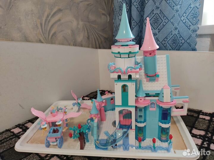 Конструктор Sluban Замок