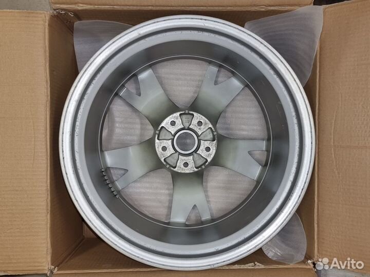 Ориг.кованые диски R19 (задняя ось) Nissan 370Z