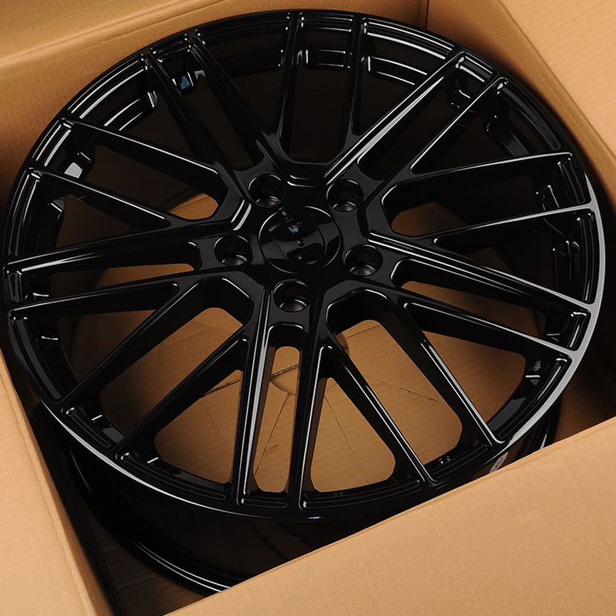 Диски на Porsche Cayenne iWheel IVF-704 11x21/5x130 D71.6 ET58 B литой