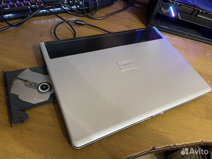 RoverBook Pro 550 Geforce Go 7400 SSD 60gb