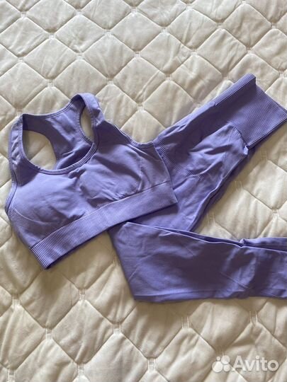 Костюм для фитнеса