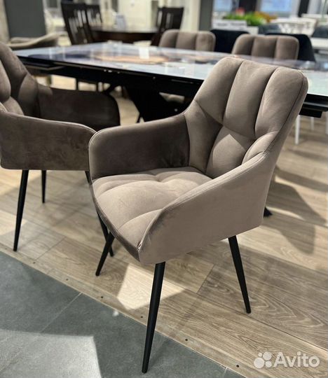 Стулья кухонные (3 + 1 в подарок)