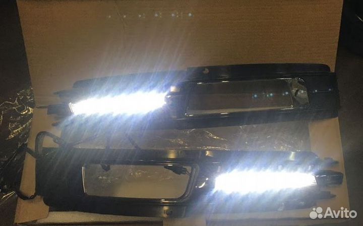 Решетка в бампер Audi A6 (c6) 08- комплект