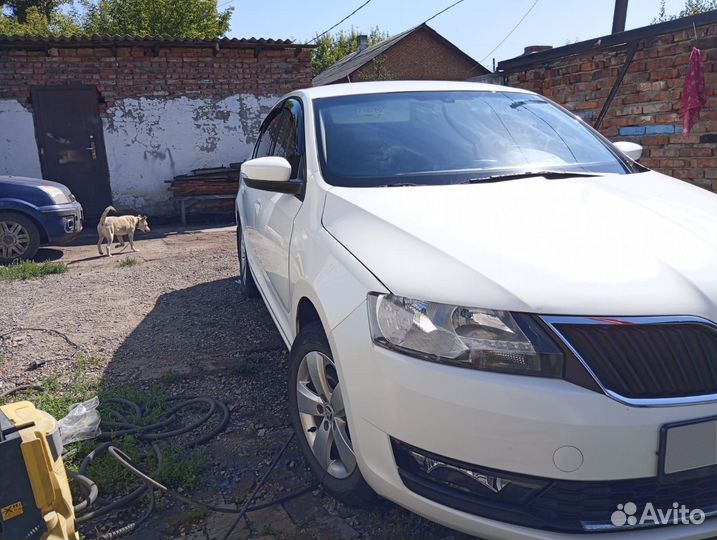 Skoda Rapid 1.6 AT, 2018, 42 170 км