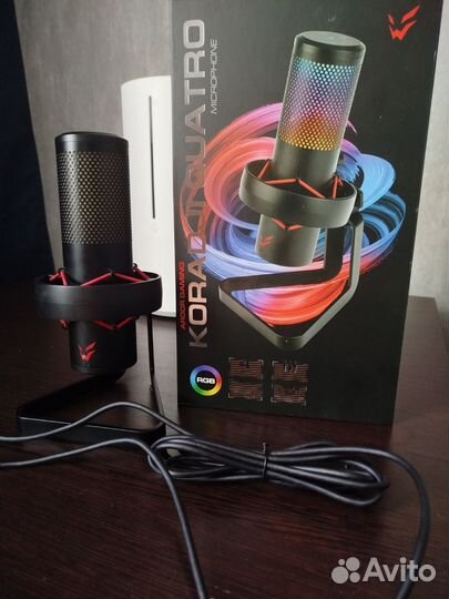 Студийный микрофон